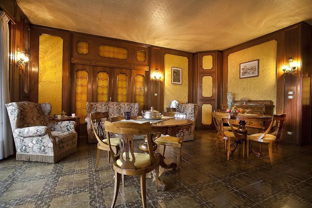 Arte Nel Centro Bed & Breakfast Verona Italy